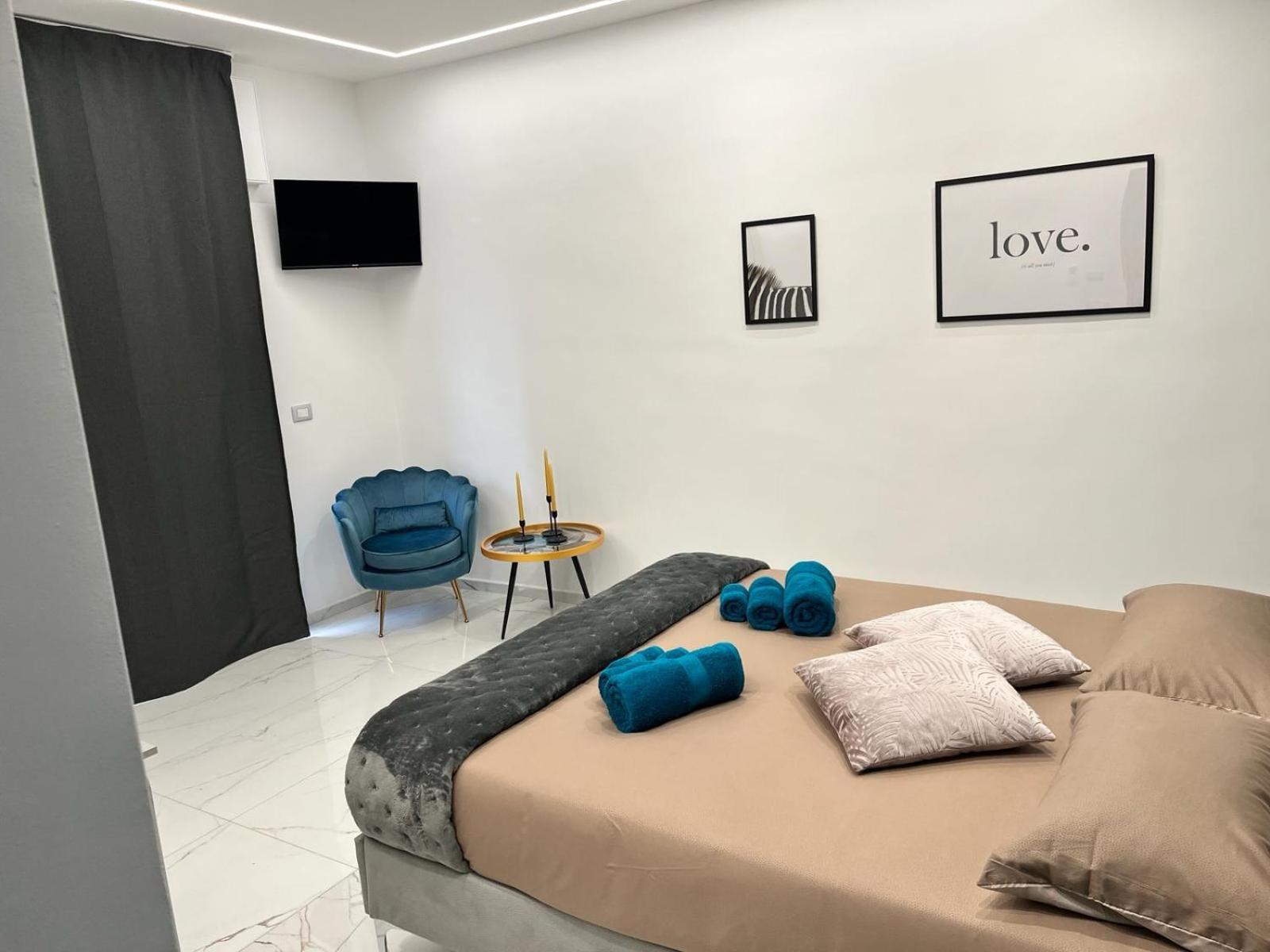 Luxury House Bed & Breakfast Bari